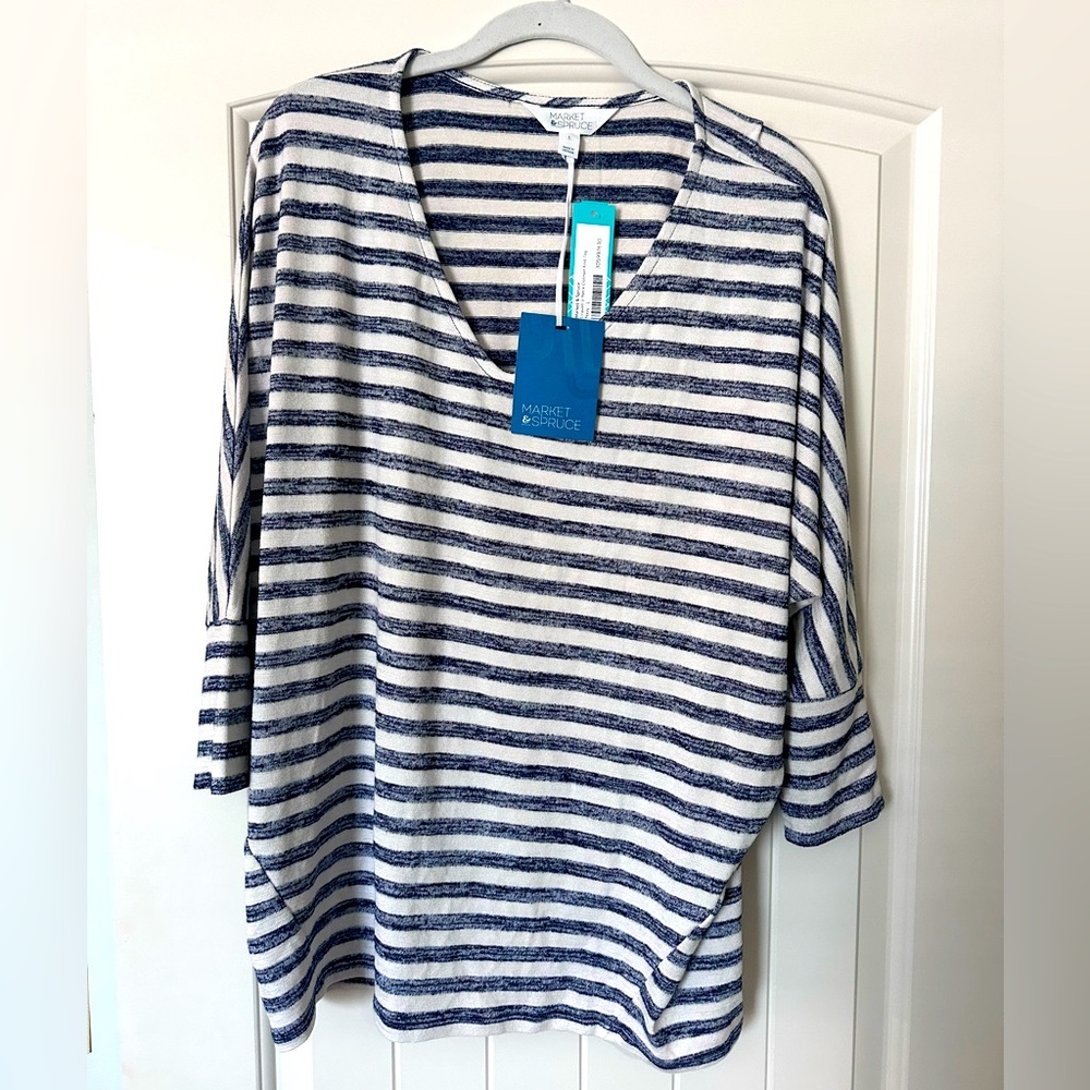 NWT Women’s Size L blue and whote striped shirt. Market and Spruce